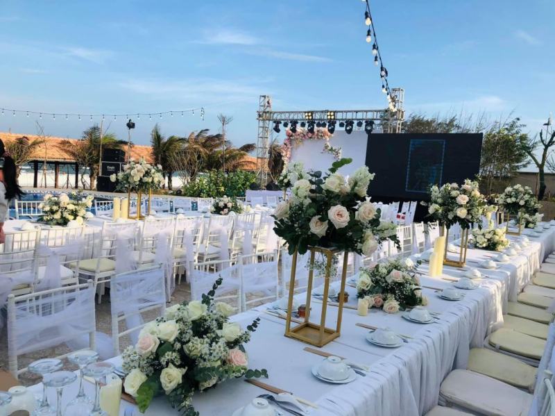 Trang trí tiệc cưới Sea Wedding