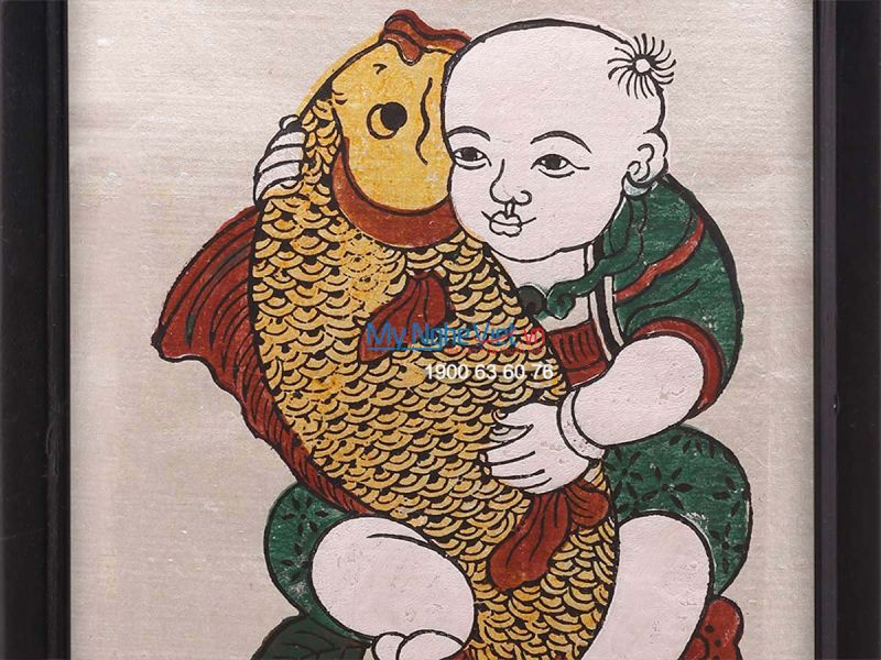 Trẻ con, tôm và cá là những chủ đề phổ biến trong nghệ thuật truyền thống của Việt Nam. Cùng xem một bức ảnh đáng yêu này về những chú tôm và cá đang chơi đùa cùng một em bé ngộ nghĩnh nhé!