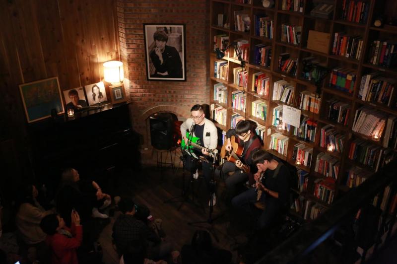 Tranquil Books & Coffee