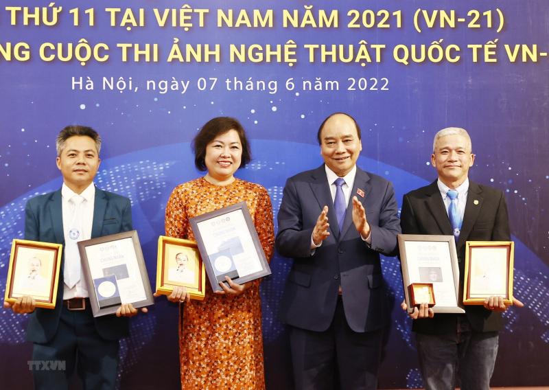 Triển lãm Ảnh nghệ thuật Quốc tế lần thứ 11