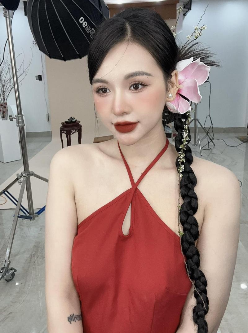 Triệu My Make Up