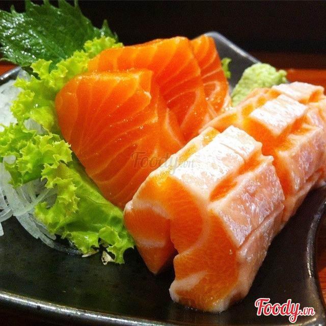 Sashimi bụng cá hồi - cá hồi