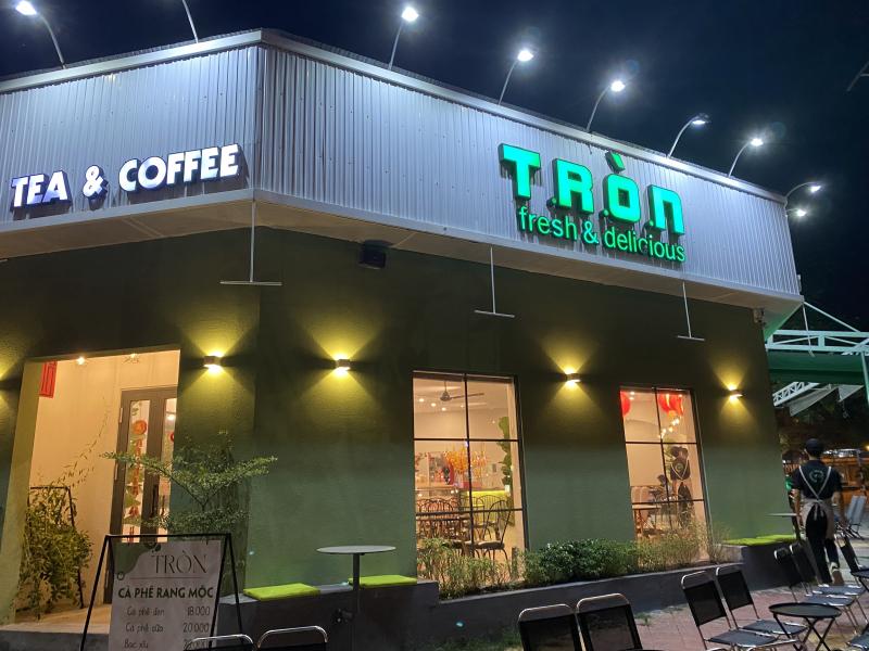 Tròn Cafe