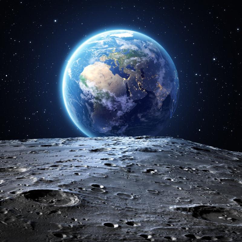Trọng lực của Mặt trăng yếu hơn Trái đất