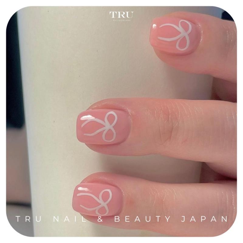 Tru Nail & Beauty Japan nổi bật tông màu trắng sang trọng