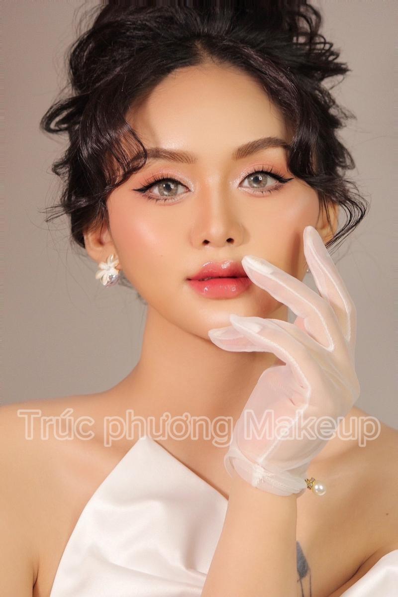 Trúc Phương Makeup - Academy