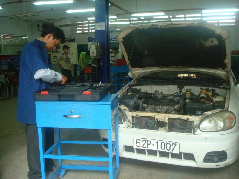 Trung cấp nghề Kỹ thuật Công nghệ Hùng Vương