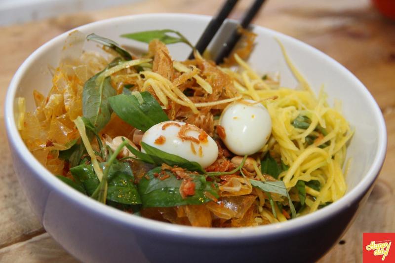 Trứng cút lắc
