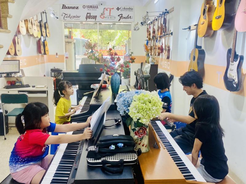 Trung Tâm Âm Nhạc T-Music