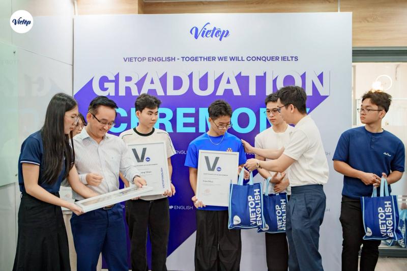 Trung tâm Anh Ngữ Vietop