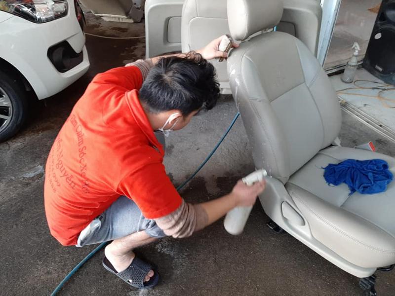 Dịch vụ vệ sinh nội thất ô tô uy tín nhất tại Thái Nguyên