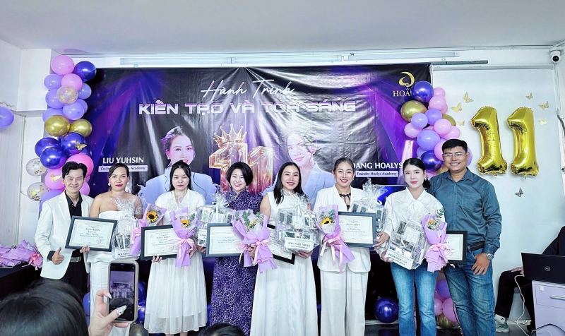 Trung tâm đào tạo nối mi Hoaly's Eyelash