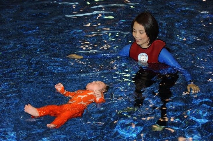 Trung tâm dạy bơi Baby Fish