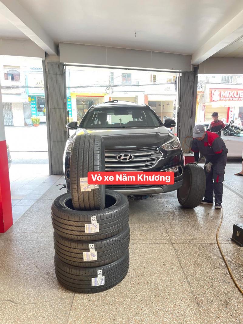 Trung Tâm Dịch Vụ Lốp Xe Du Lịch Năm Khương