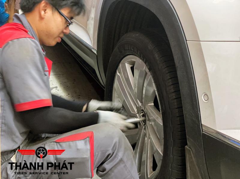 Trung Tâm Dịch Vụ Lốp Xe Thành Phát