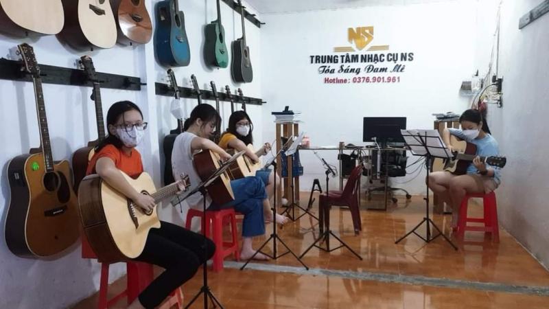 Trung Tâm Guitar NS