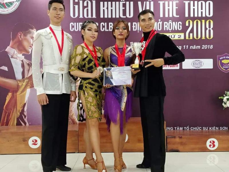 Trung tâm khiêu vũ thể thao VietSdance