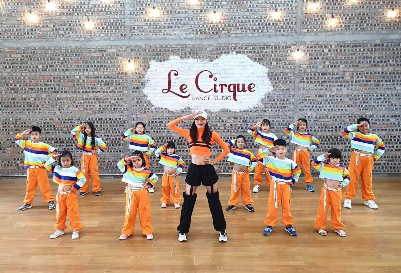 Trung Tâm Le Cirque Dance Studio