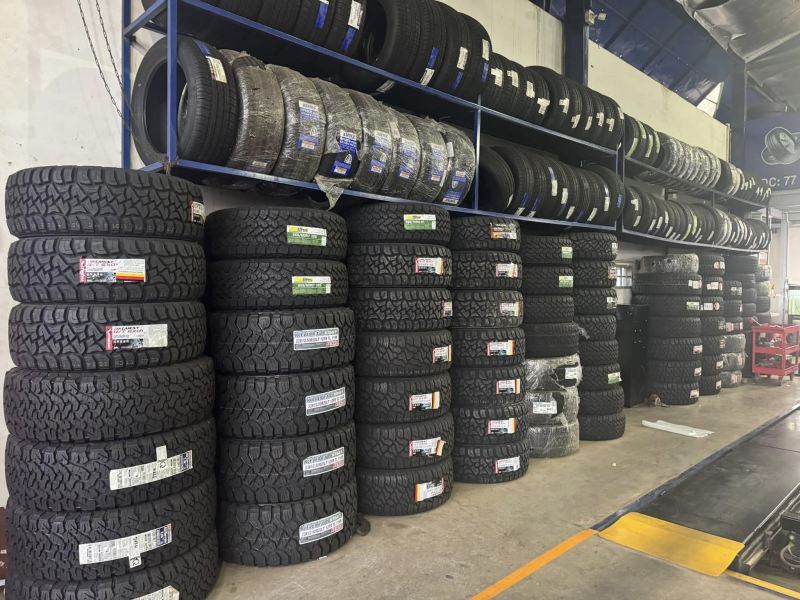 Trung tâm lốp xe - mâm xe oto Vũ Lốp