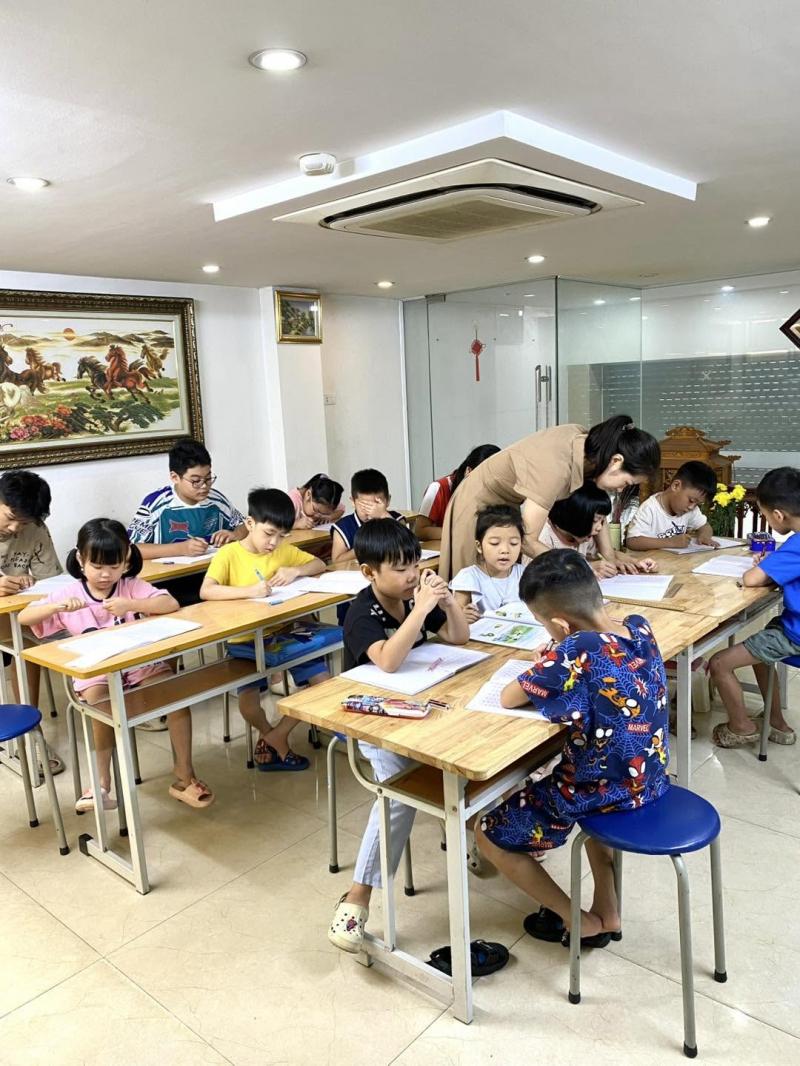 Trung tâm luyện chữ đẹp Ánh Dương