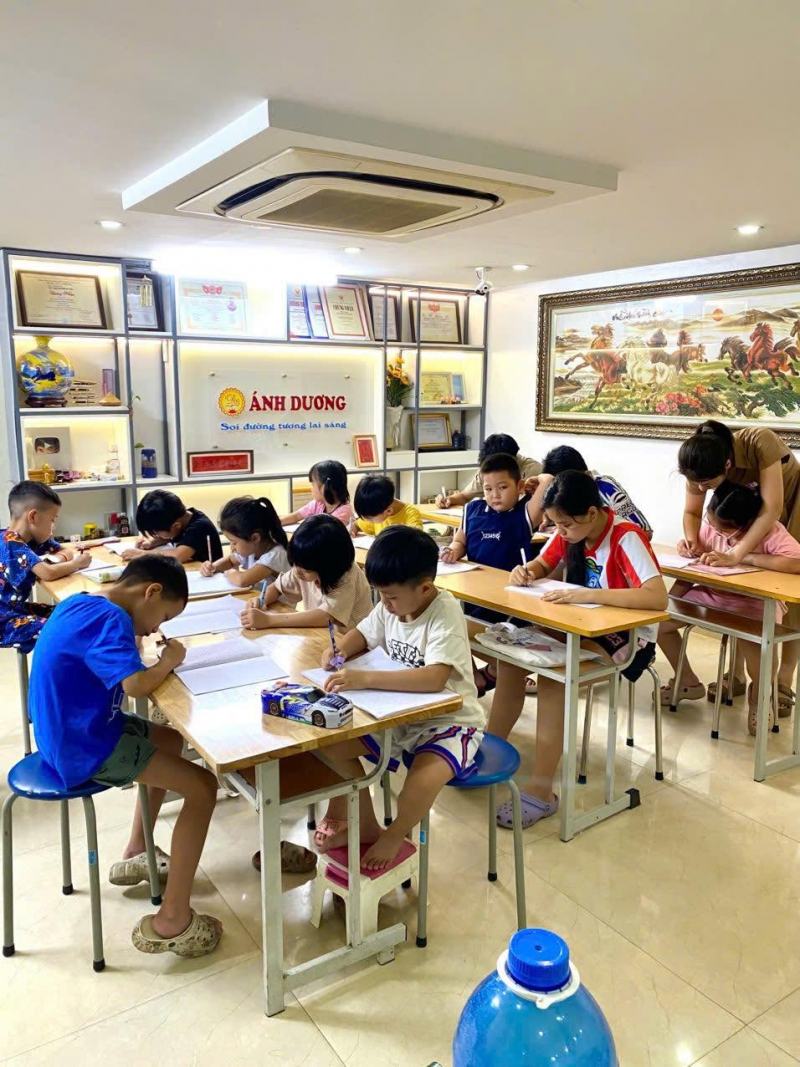 Trung tâm luyện chữ đẹp Ánh Dương