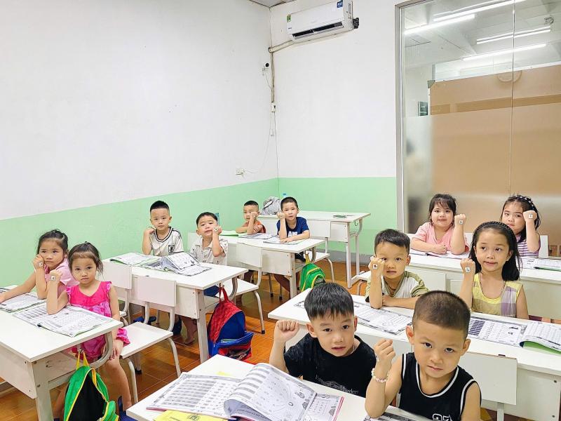 Trung tâm Luyện chữ đẹp - Hands Đại học Vinh