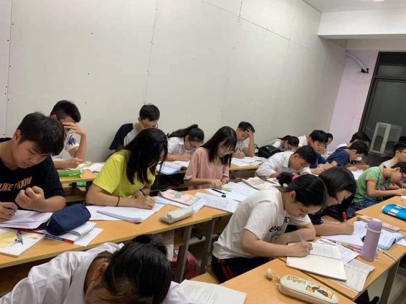 Trung tâm luyện thi Đại học Sư Phạm