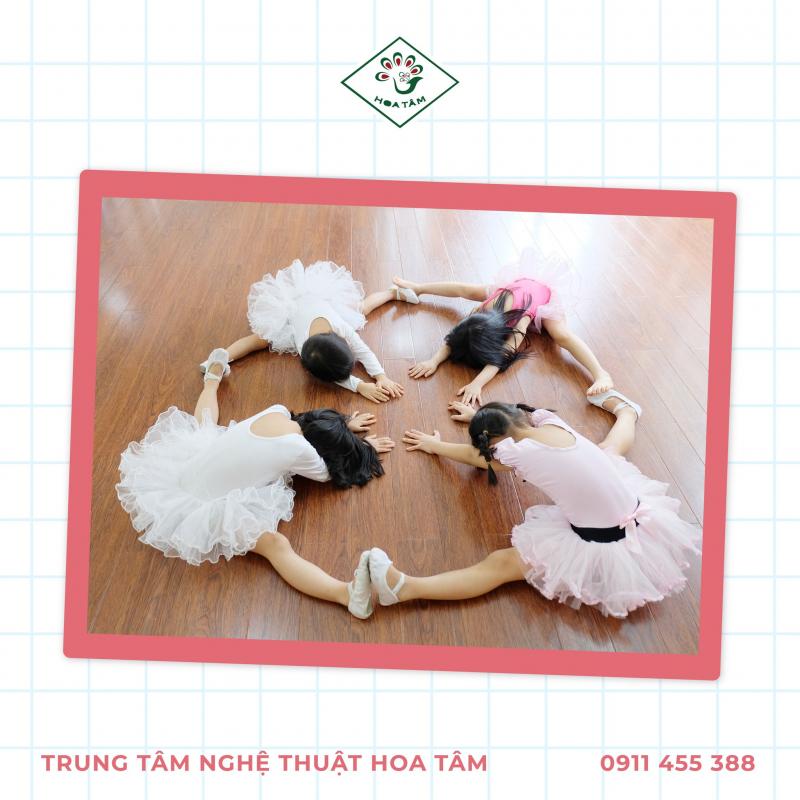 Trung tâm nghệ thuật Hoa Tâm