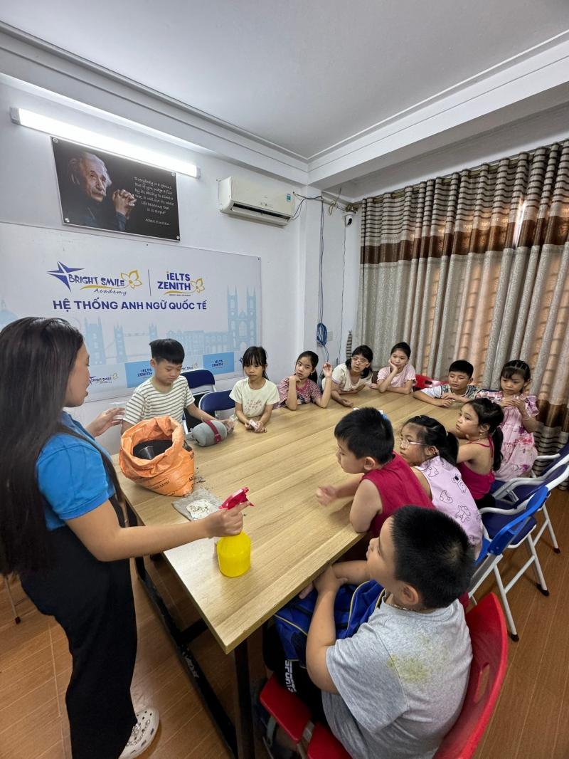 Trung tâm ngoại ngữ Bright Smile Academy