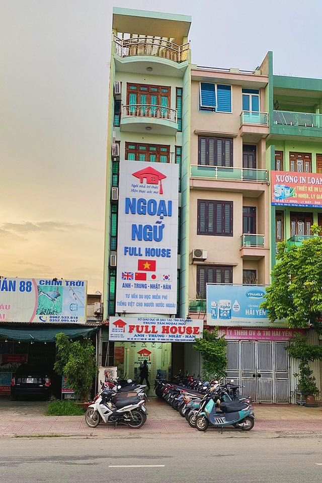 Trung tâm ngoại ngữ Full House