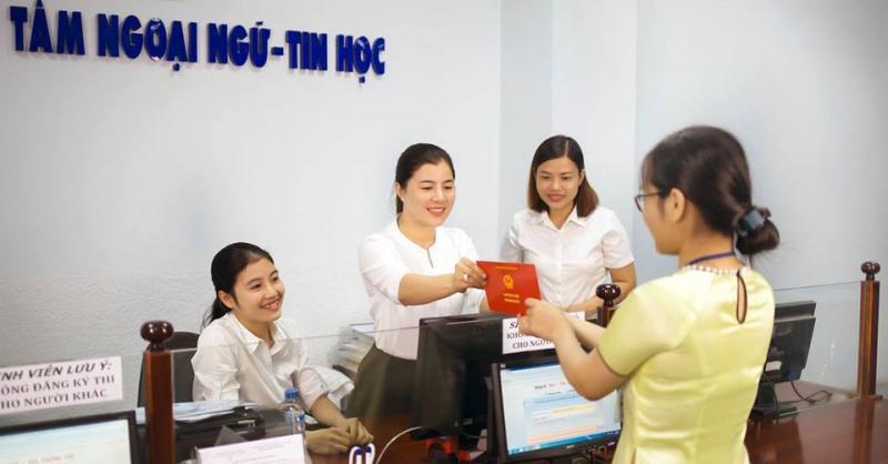 Trung tâm Ngoại Ngữ - Tin Học Lạc Hồng