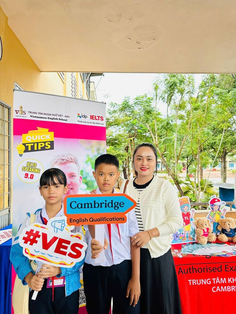 Trung tâm Ngoại ngữ Việt Anh - VES
