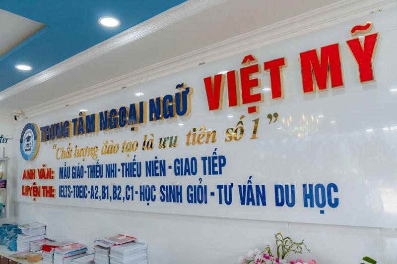 Trung Tâm Ngoại Ngữ Việt Mỹ Vĩnh Long (VAEC)