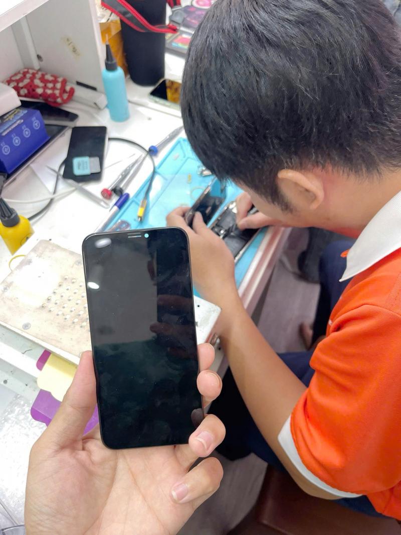 Trung tâm thay màn hình điện thoại - Thanh Trang Mobile