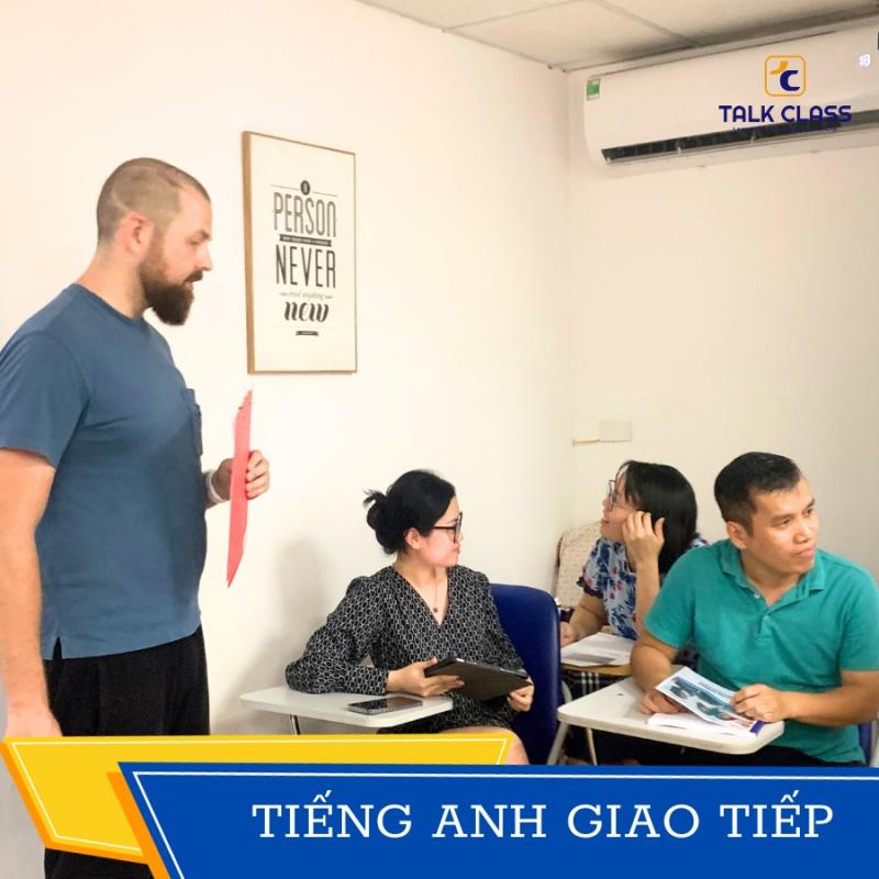 Trung tâm tiếng Anh Talk Class