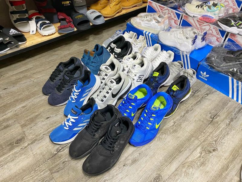 TrungSneaker.com
