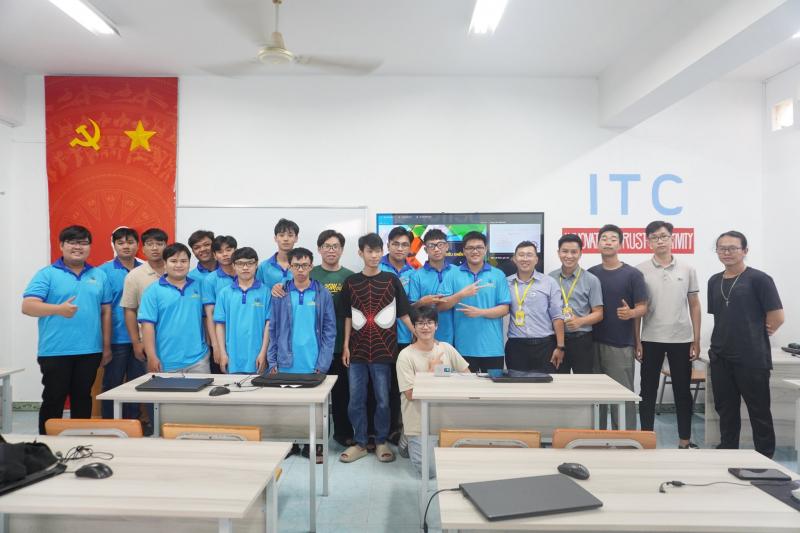 Trường Cao Đẳng Công Nghệ Thông Tin TP.HCM (ICT)