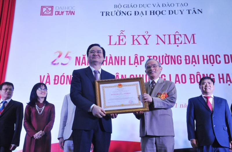 Trường Đại học Duy Tân