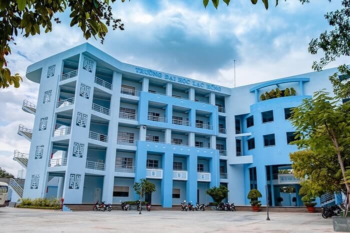 Trường Đại học Lạc Hồng