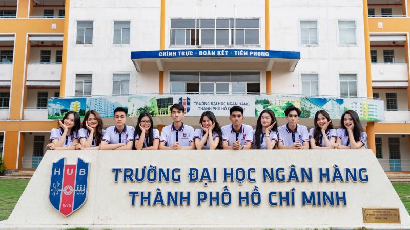 Sinh viên Đại học Ngân hàng TP.HCM