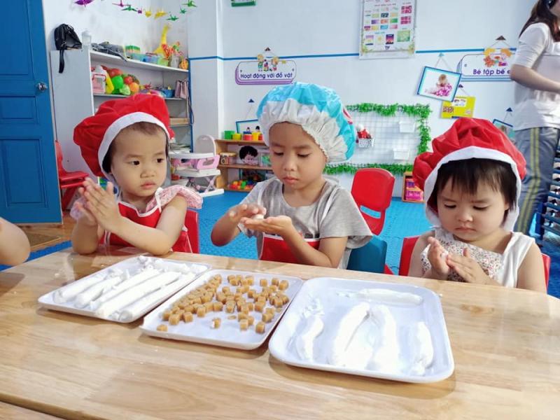 Trường Mầm Non Anh Đào Montessori