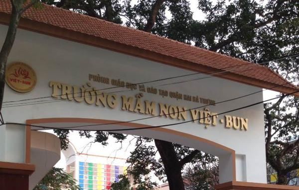 Cổng trường mầm non Việt - Bun
