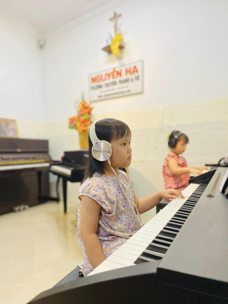 Trường Piano Nguyễn Hạ