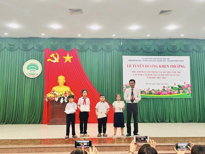 Trường TH&THCS Tân Minh