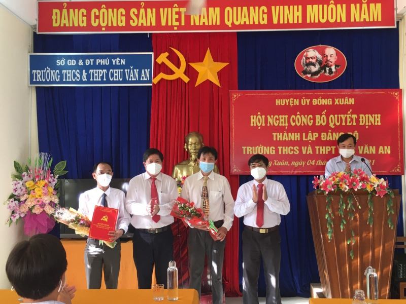 Trường THCS & THPT Chu Văn An