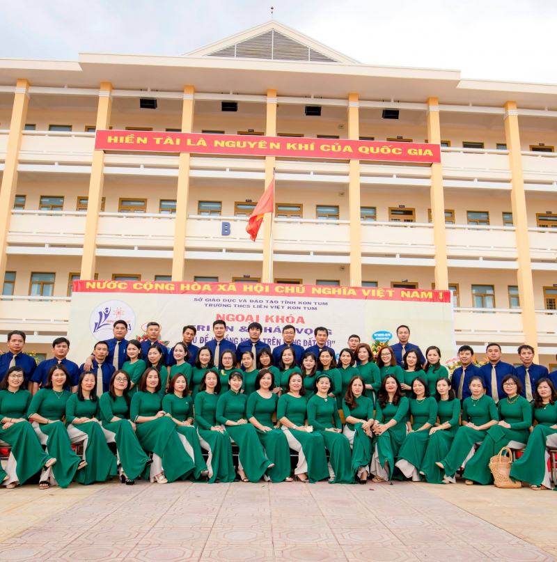 Trường THCS & THPT Liên Việt