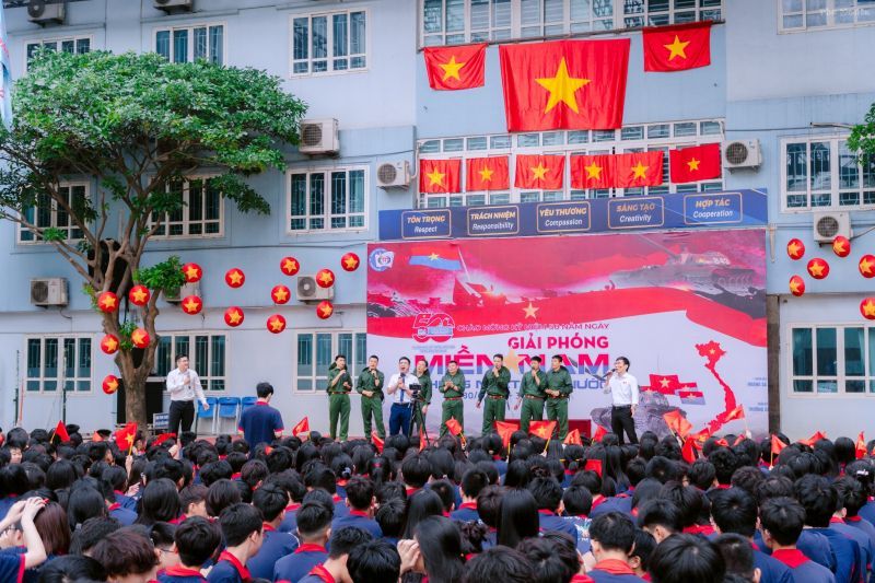 Trường THCS Đoàn Thị Điểm