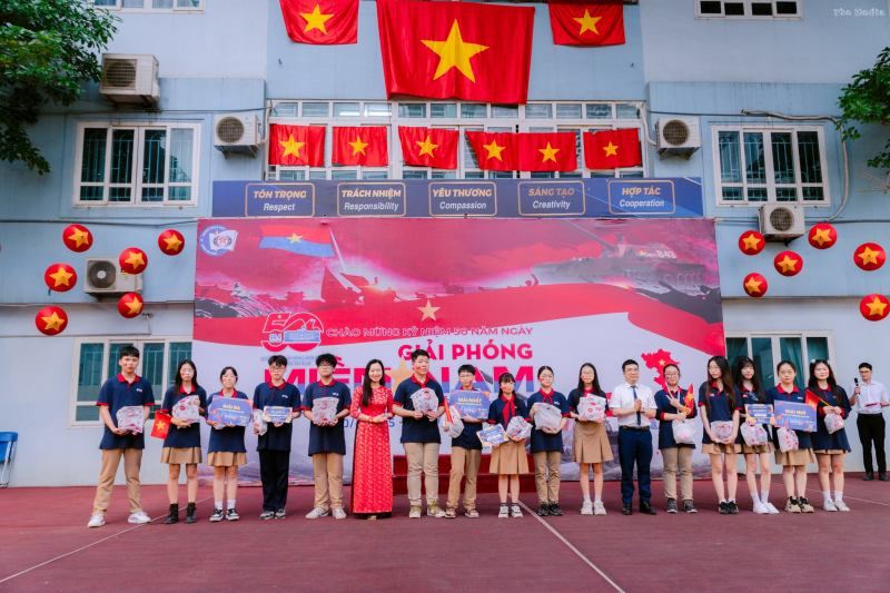 Trường THCS Đoàn Thị Điểm