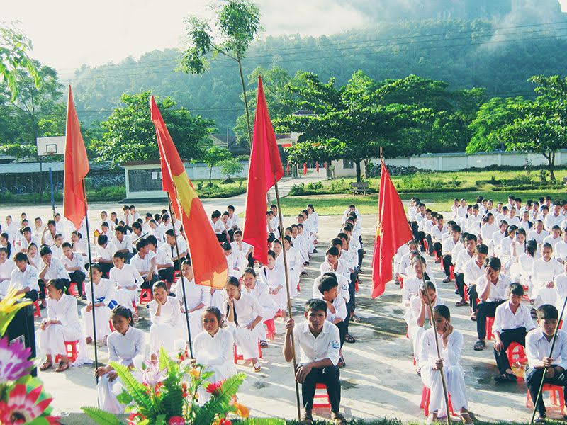 Trong trường có một học sinh cá biệt, đã rất nhiều lần vi phạm nội quy của nhà trường.