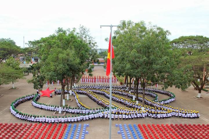 Trường THPT chuyên Quang Trung